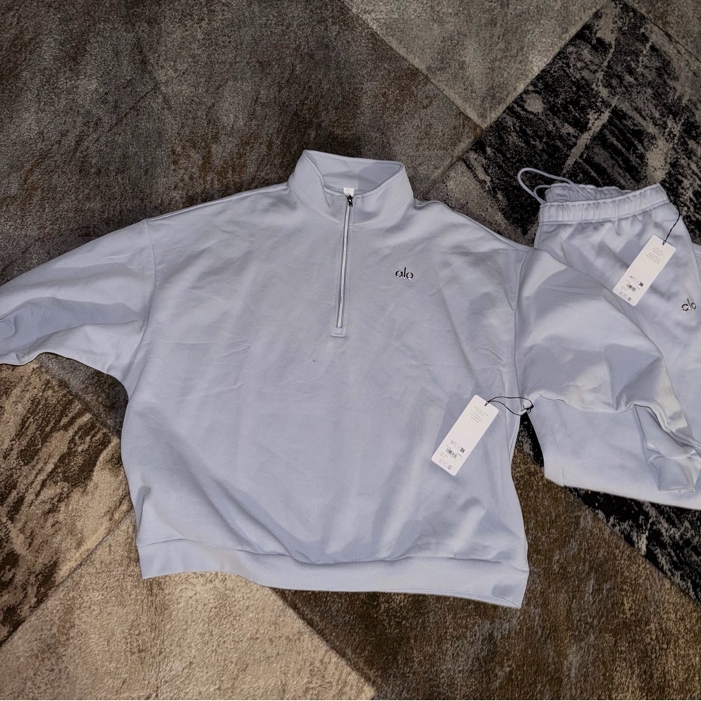 ALO Yoga Men's Winter Frost  Zip-Up Sweater & Pants